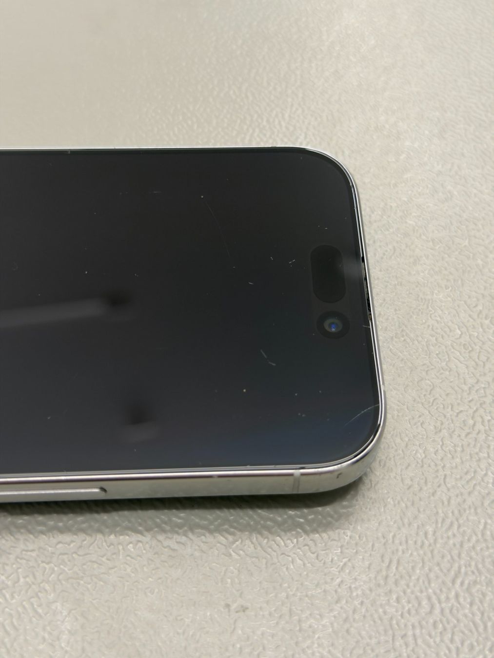 Apple Telefoni cellulari / Smartphones: Apple iPhone 16 Pro 512GB Weiss – mit Displayfehler – Usato da Emmenbrücke venduto da raphaeljobins 3