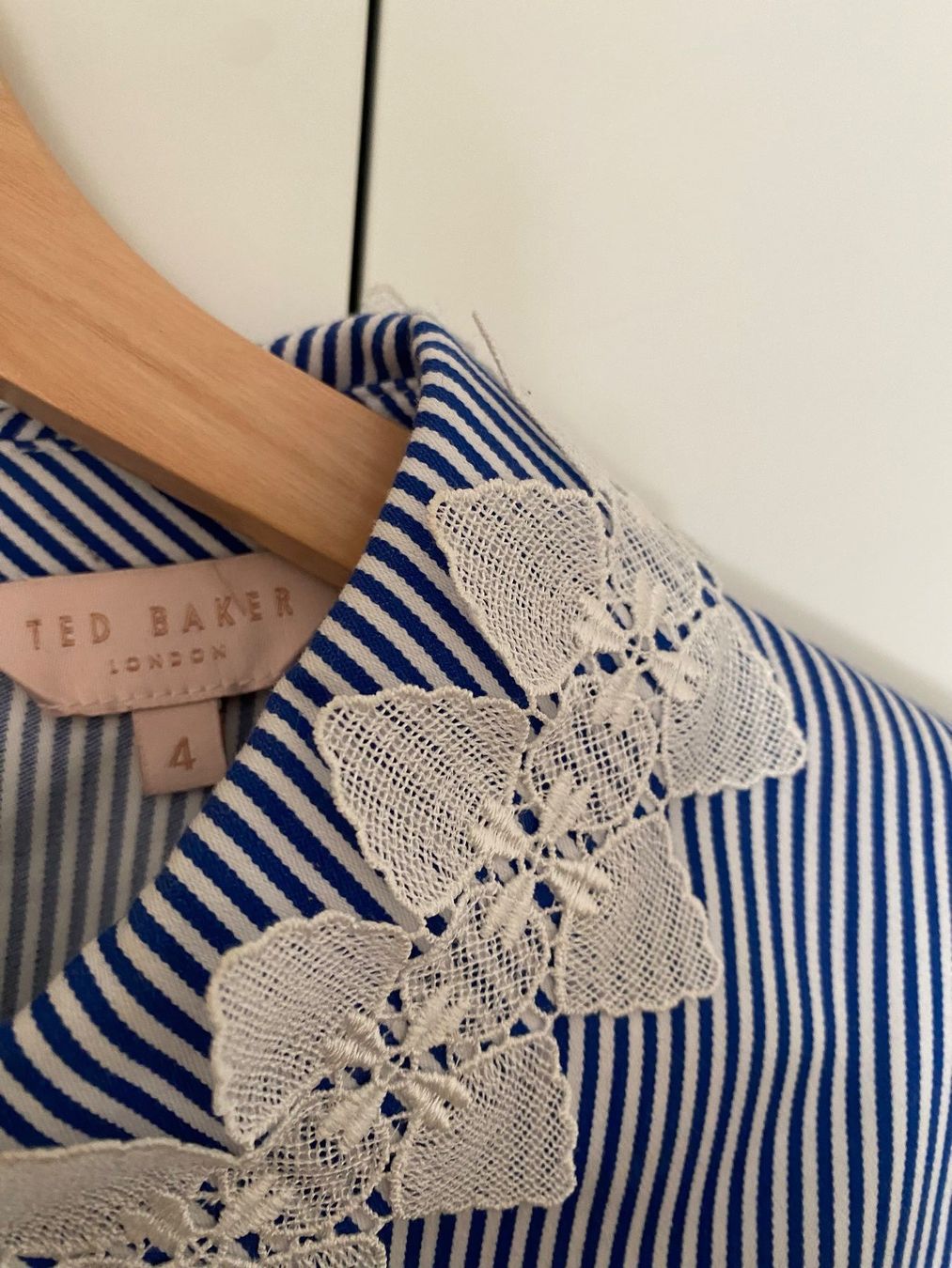Camicette: Ted Baker blouse size 40 – Nuovo (secondo la descrizione) da Herrliberg venduto da non_5qdb 4