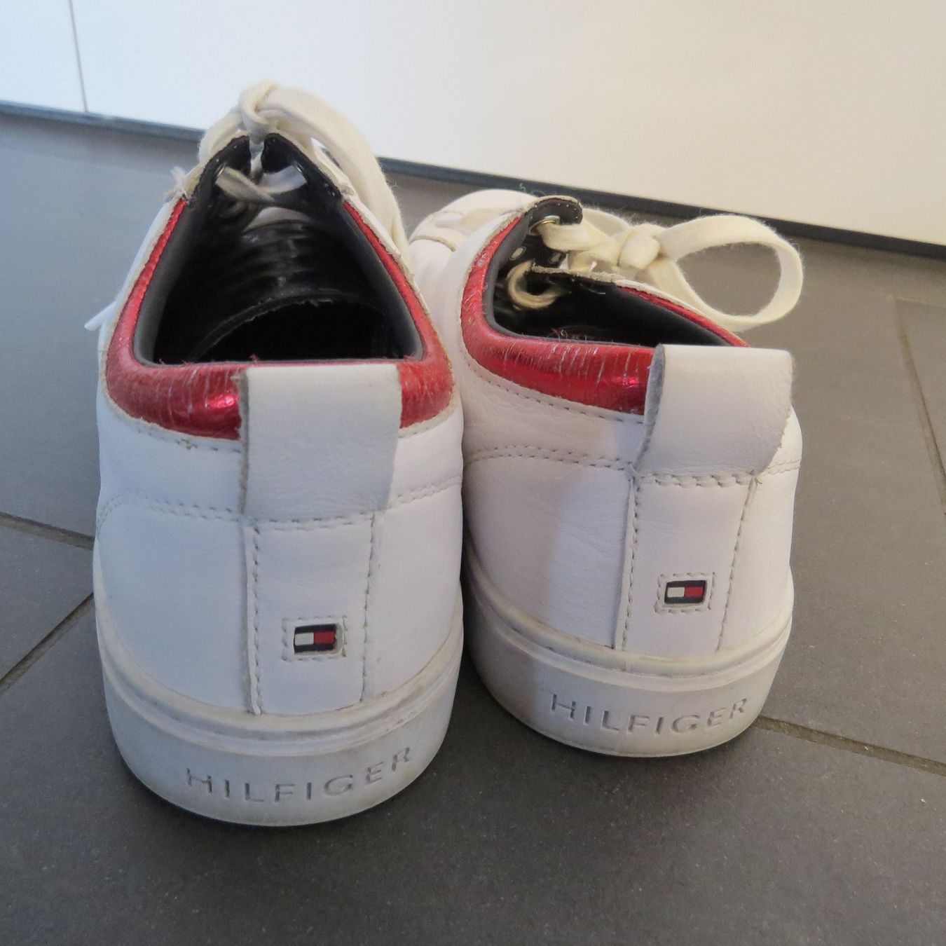 Tommy Hilfiger Damenschuhe: Tommy Hilfiger Sneaker Gr. 40 – Gebraucht aus Einsiedeln von rotgypsy1969 3