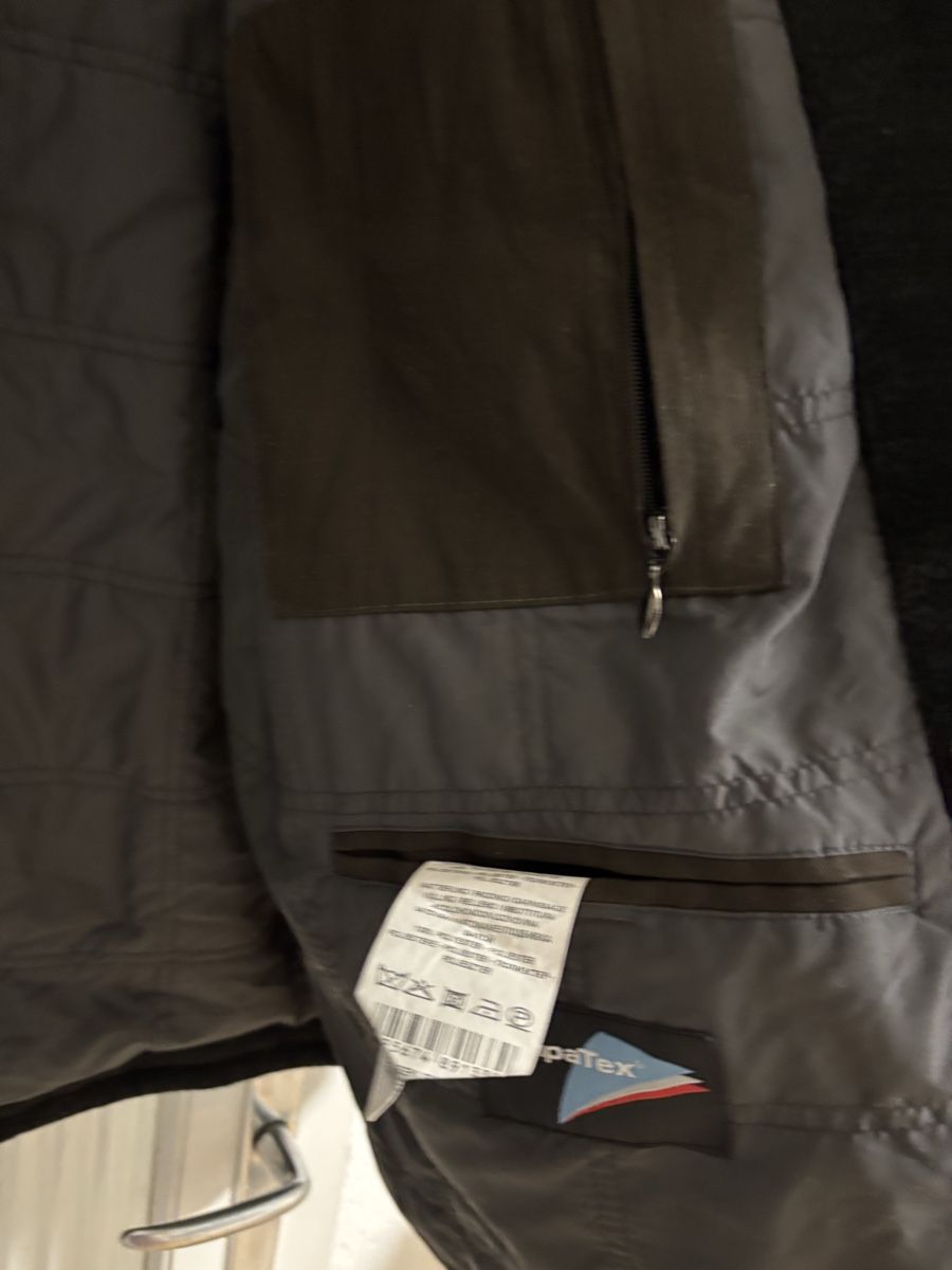 Jupiter Cappotti: Manteau JUPITER TAILLE 32 – Usato da Brügg BE venduto da rah_mqh8 3