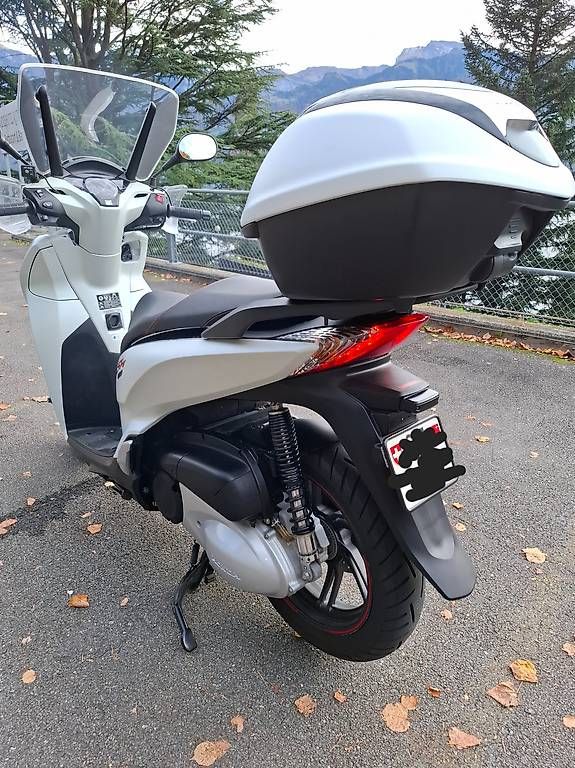 Honda Autres: Honda SH 300A – D'occasion à Gersau par blikk21 3