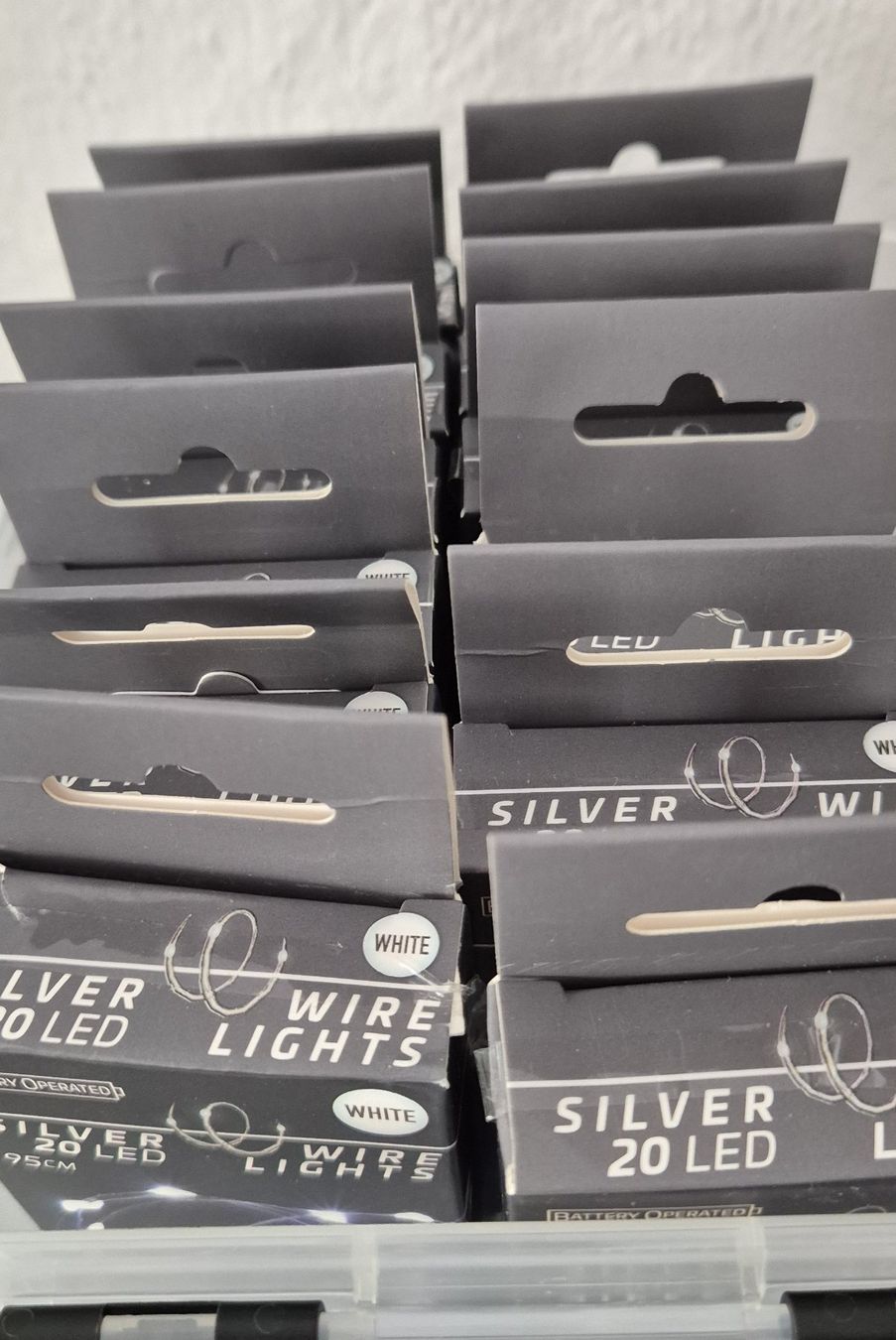 Ghirlande e barre luminose: Div. LED  Lichterketten -  GOLD / SILVER – Nuovo e nell'imballaggio originale da Oberglatt ZH venduto da Picadilly.Angel 2