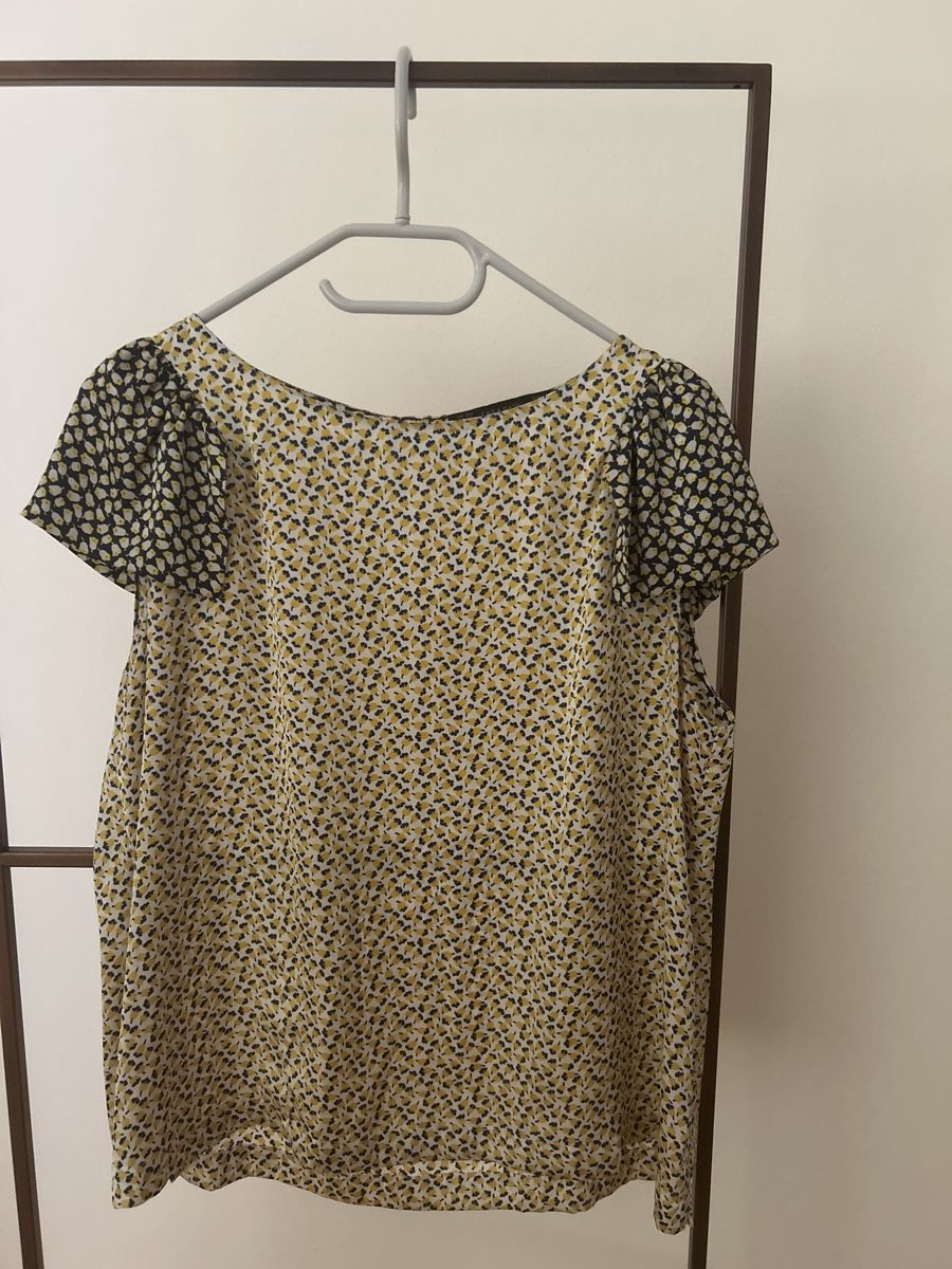 Zara Tops: Top Zara Basic – D'occasion à Massagno par Coroncina