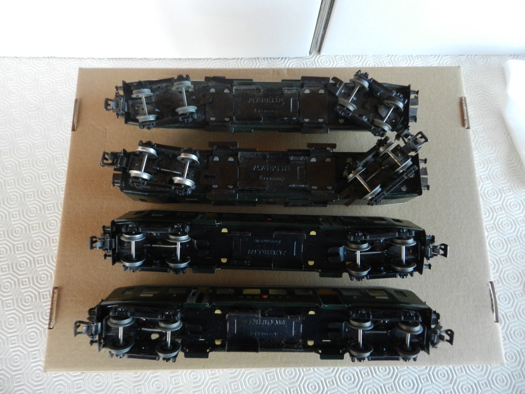 Märklin Modellini di ferrovie: Märklin Leichtschnellzugw. SBB 4 St – Usato da Arzier-Le Muids venduto da elocin83 4