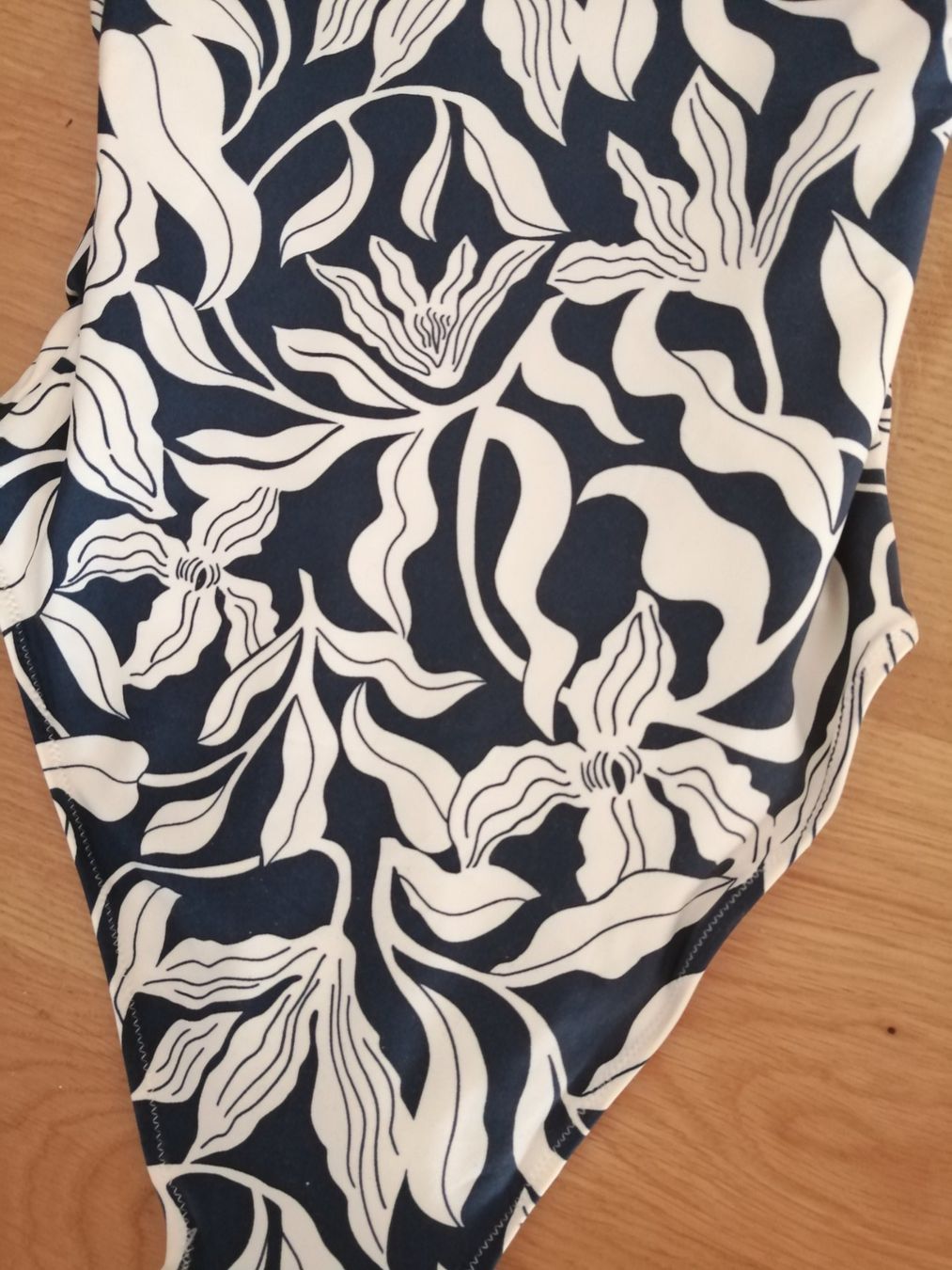 Badekleider & Bikinis: Badekleid – Gebraucht aus Wetzikon von dan_6lrd 2