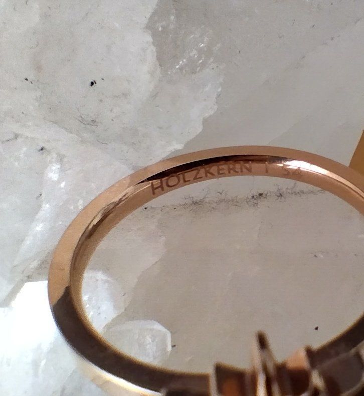 Anelli: ASTERISK RING ROSE  VON HOLZKERN MIT WEISSEM PERLMUTT – Usato da Romanshorn venduto da BoutiqueA 3