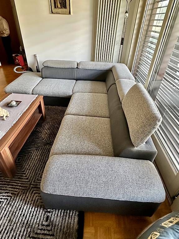 Sofas: Ampio divano letto angolare senza difetti, vero affare. – D'occasion à Bioggio par mar_2zpg