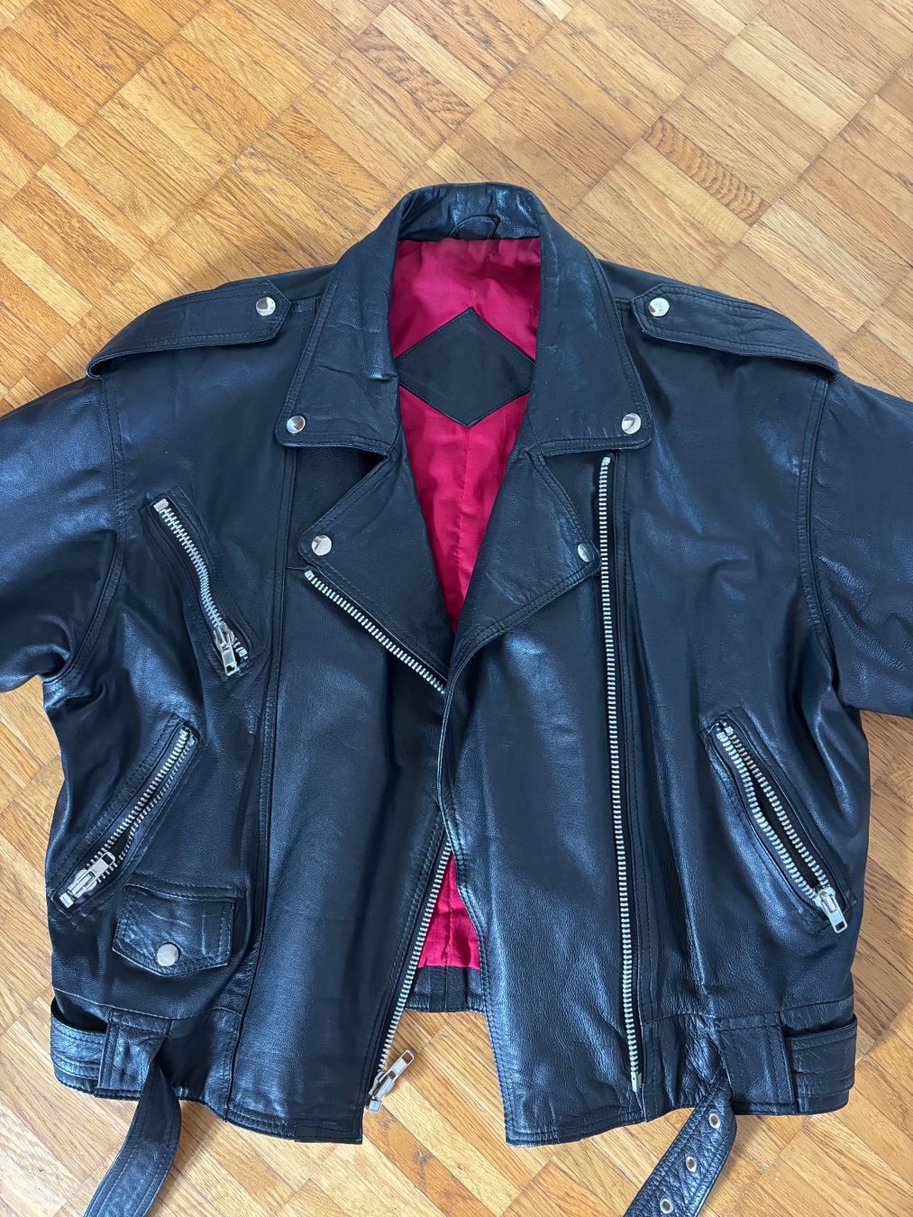 Vestes: Lederjacke schwarz mit Innenfutter – D'occasion à Rhäzüns par Nadl77 1