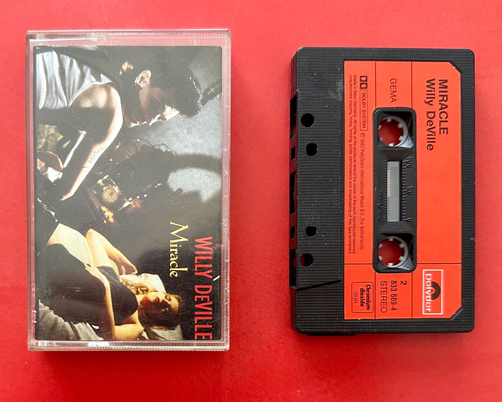 Musicassette: K7 Tape WILLY DEVILLE "Miracle" 1987 – Usato da Zürich venduto da EYEBOOKS