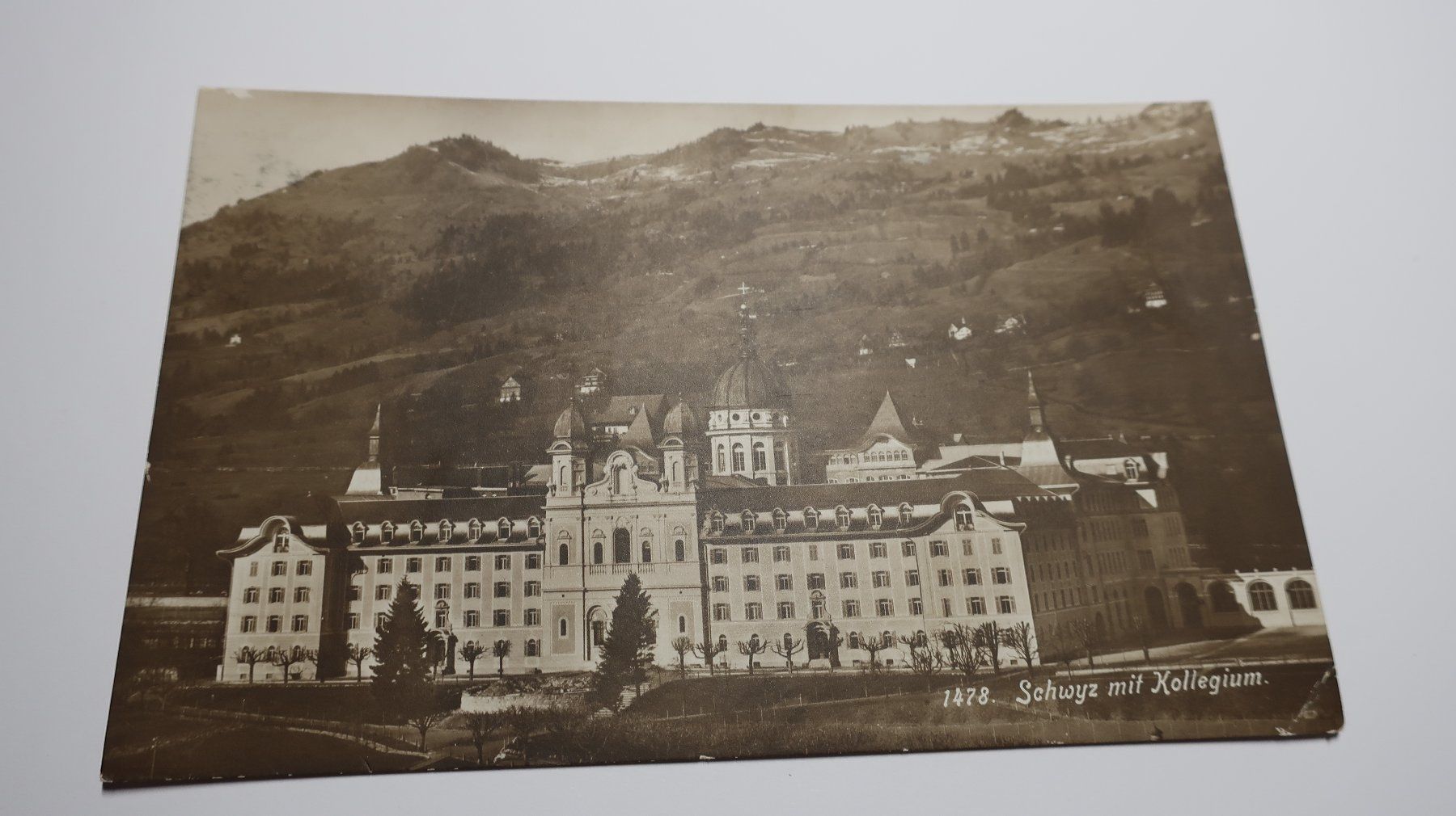 Cartoline postali: Schwyz mit Kollegium  1916 – Usato da Cormoret venduto da Pascalll2001 1