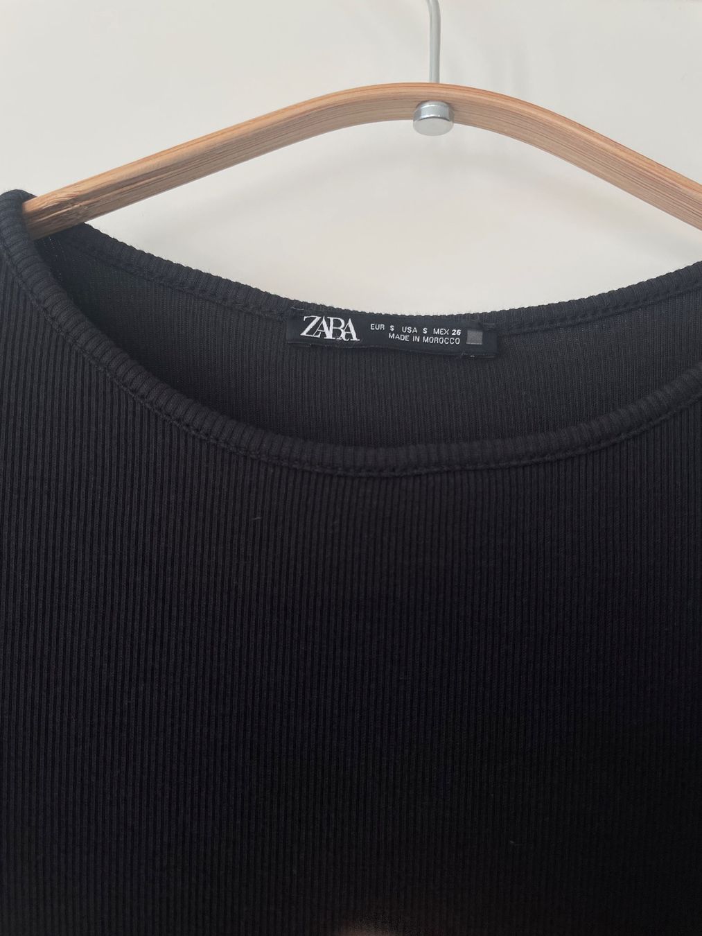 Zara Vestiti: ZARA Schwarzes Midikleid mit Puffärmeln & Rippstrick Gr S – Usato da Neukirch an der Thur venduto da bee88 1