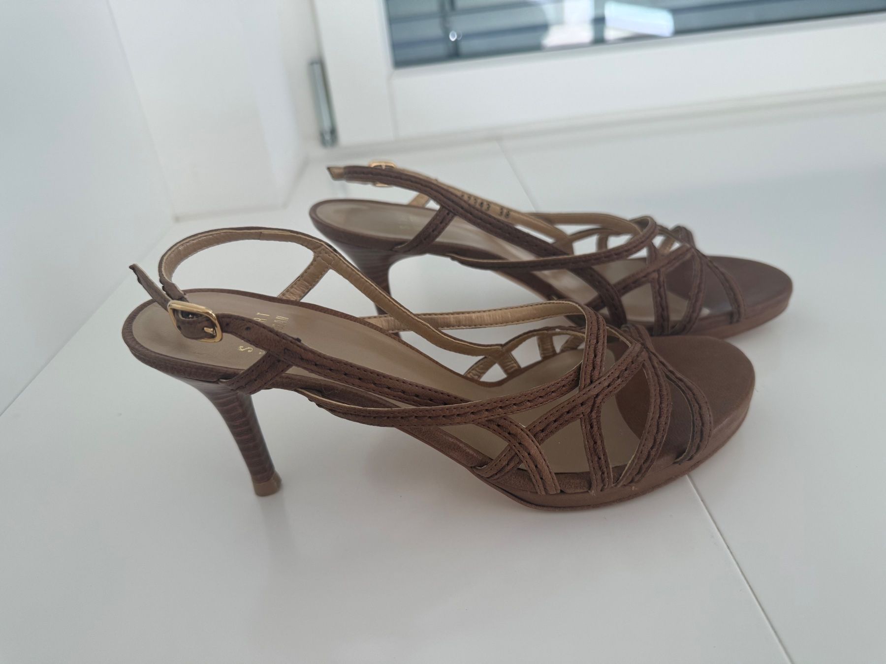 Stuart Weitzman Scarpe da donna: Stuart Weitzman Sandaletten Gr.38 – Nuovo (secondo la descrizione) da Balzers venduto da Lissi57 1