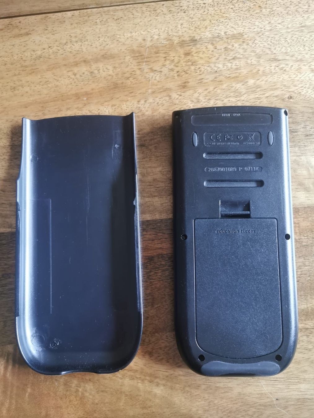 Taschenrechner: Texas Instruments TI-89 Titanium Taschenrechner – Gebraucht aus Lenzburg von kgei 1