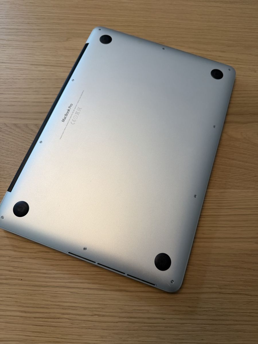 Apple Notebook: MacBookPro 13 Mid 2015 – Usato da Zürich venduto da Sven91 6