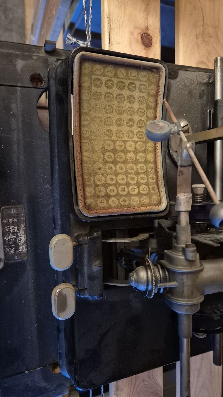 Machines à écrire: Mignon Antik schreibmaschine – D'occasion à Rämismühle par beni0010 1