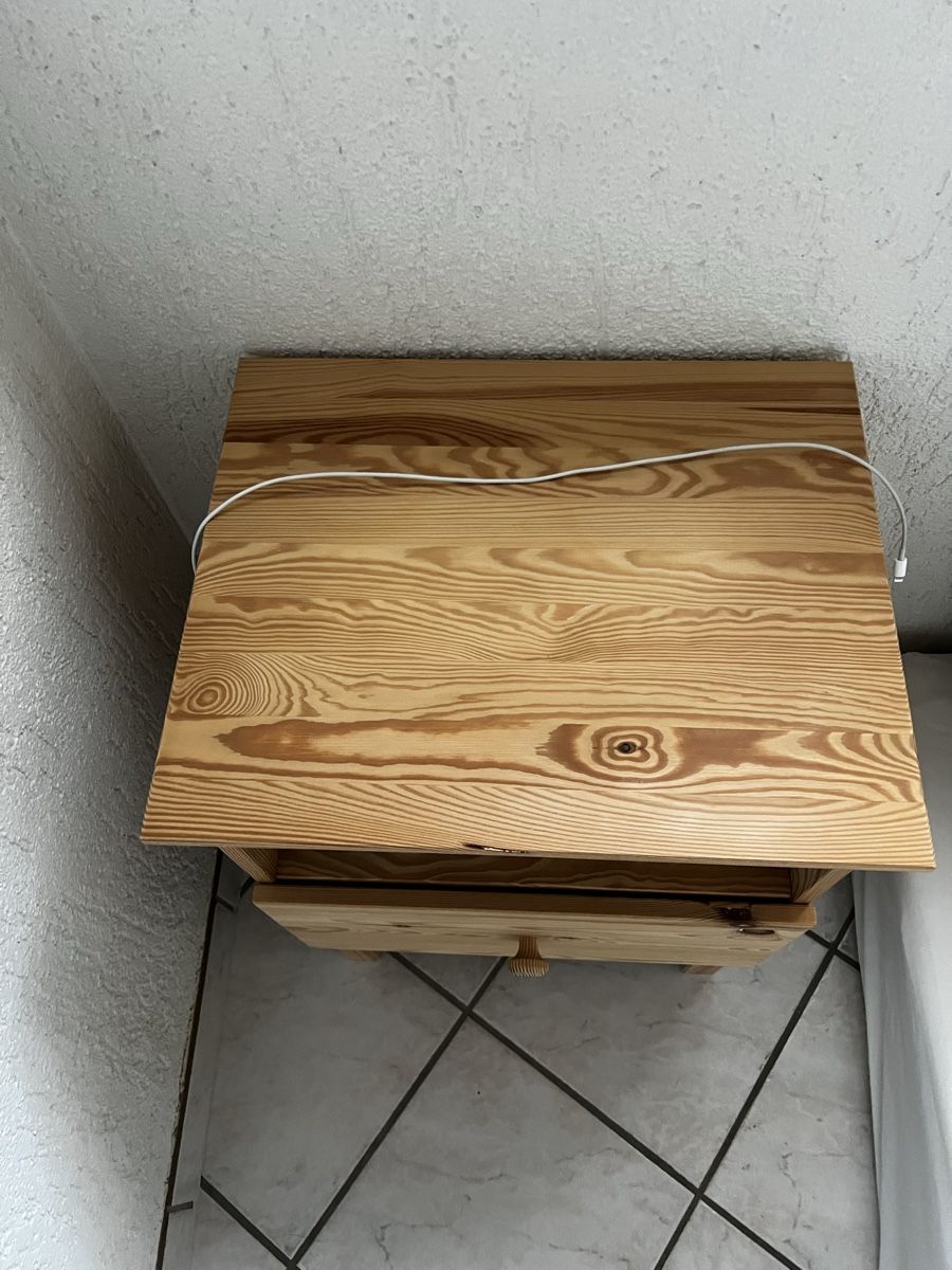 Comodini: Table de chevet – Usato da Sugiez venduto da mar_7m5f 1