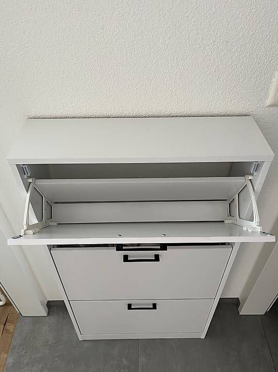 Armoires: Schuhschrank weiss mit 3 Klappen – D'occasion à Vaduz par asc_mwh5 1