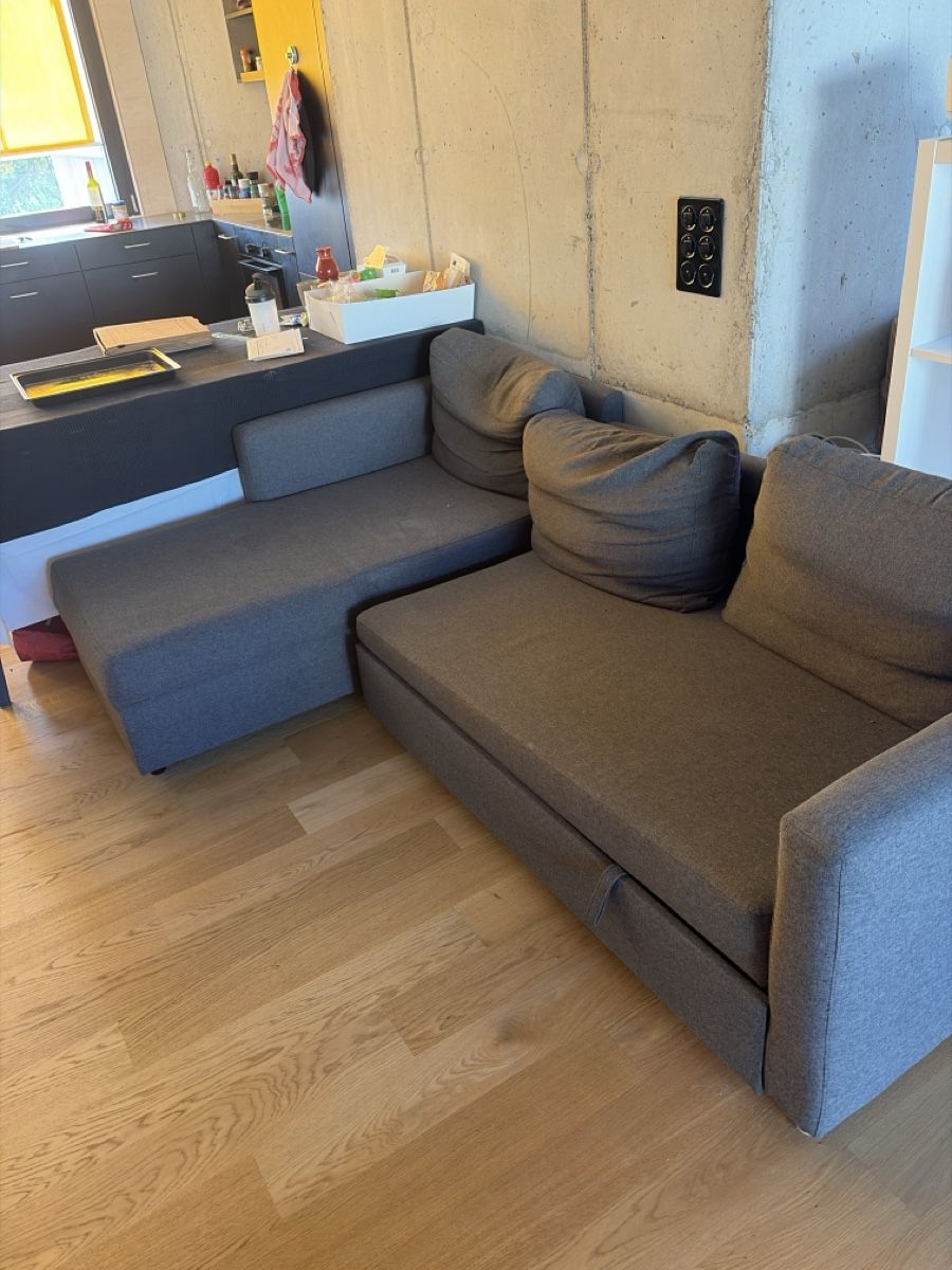 Sofas: Couch to give – D'occasion à Zürich par aur_cfl9