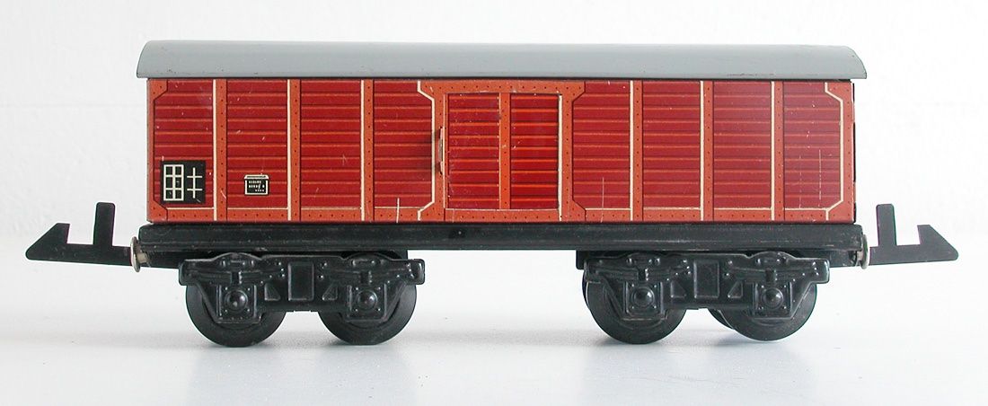 Distler Modellini di ferrovie: Distler gedeckter Güterwagen Spur 0 – Usato da Oberwil BL venduto da Klang 1