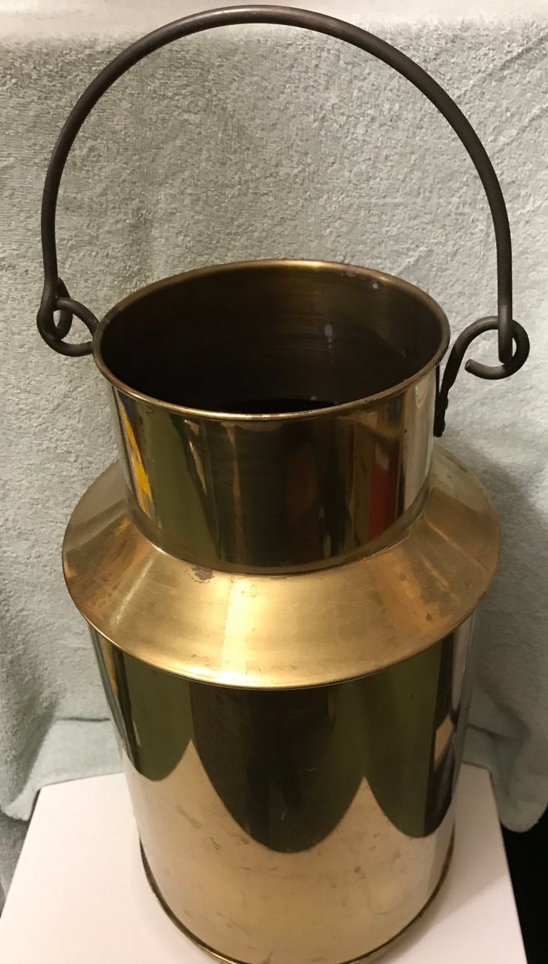 Tutte le decorazioni: Metallkanne, rund Messingfarbe – Usato da Meilen venduto da Mimi003 1