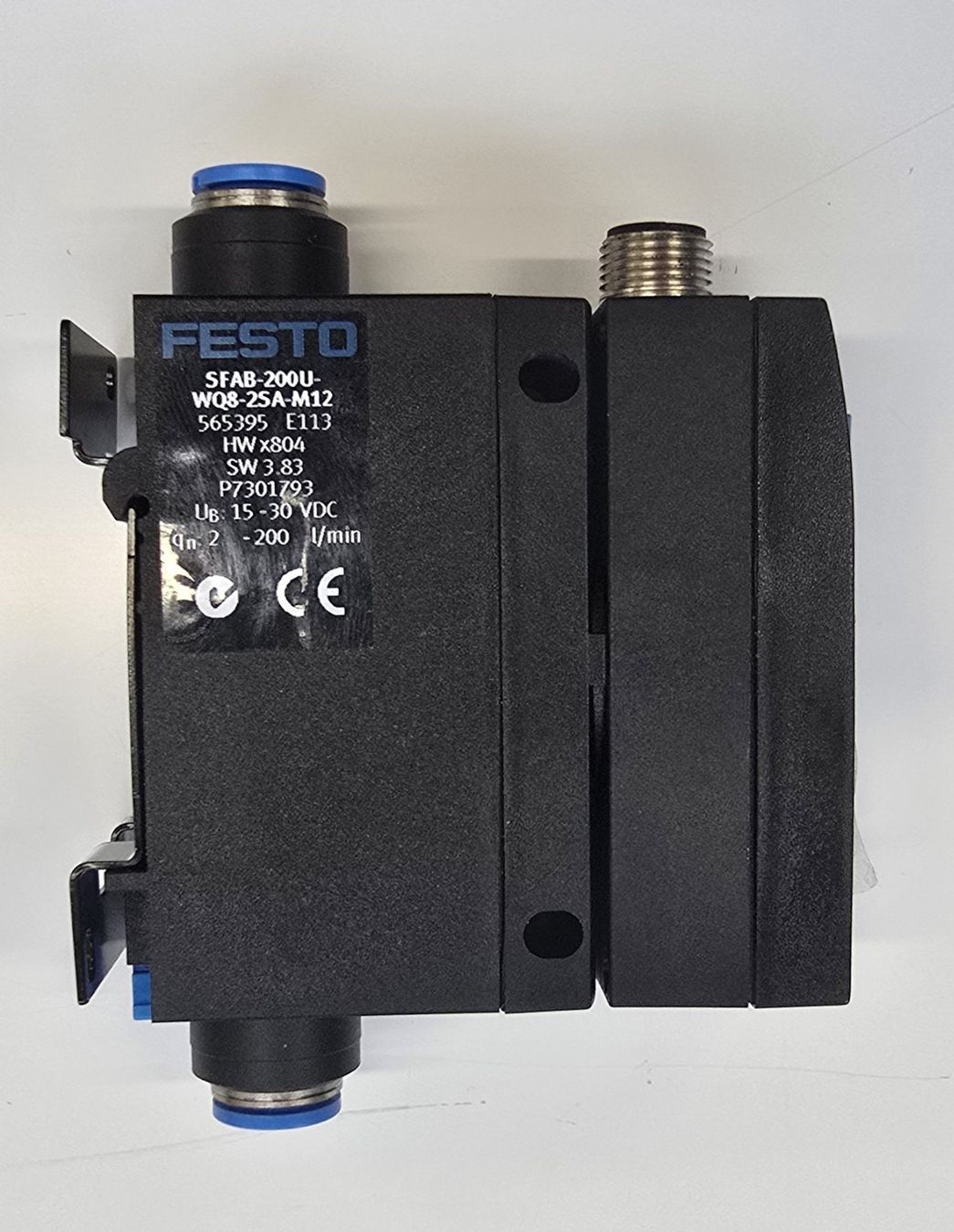 Festo Componenti elettronici: Capteur de débit / Durchflusssensor / Flow sensor – Usato da Villarimboud venduto da pap_7579