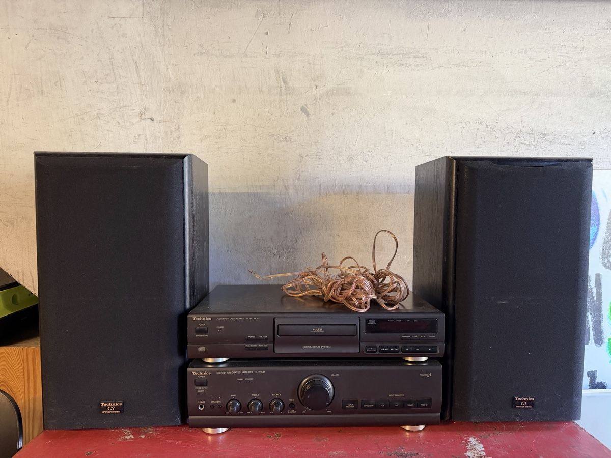 Technics Sistemi audio & multimediali: Technics Stereo-Set | Verstärker, CD-Player & Boxen SB-CS75 – Usato da Basel venduto da good_forms