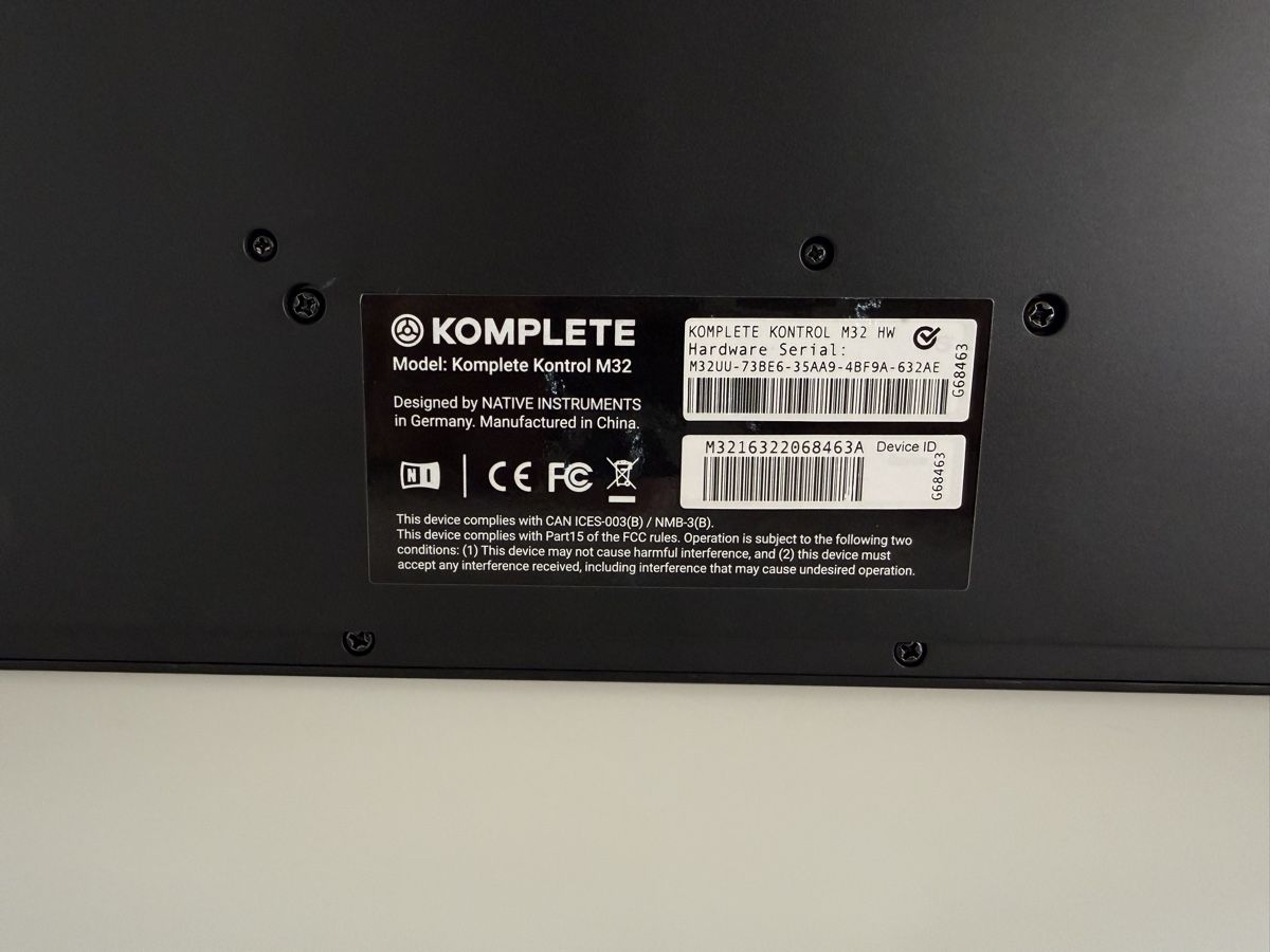 Native Instruments Strumenti musicali: Native Instruments Komplete Kontrol M32 – Nuovo (secondo la descrizione) da Zürich venduto da Bingo62 2