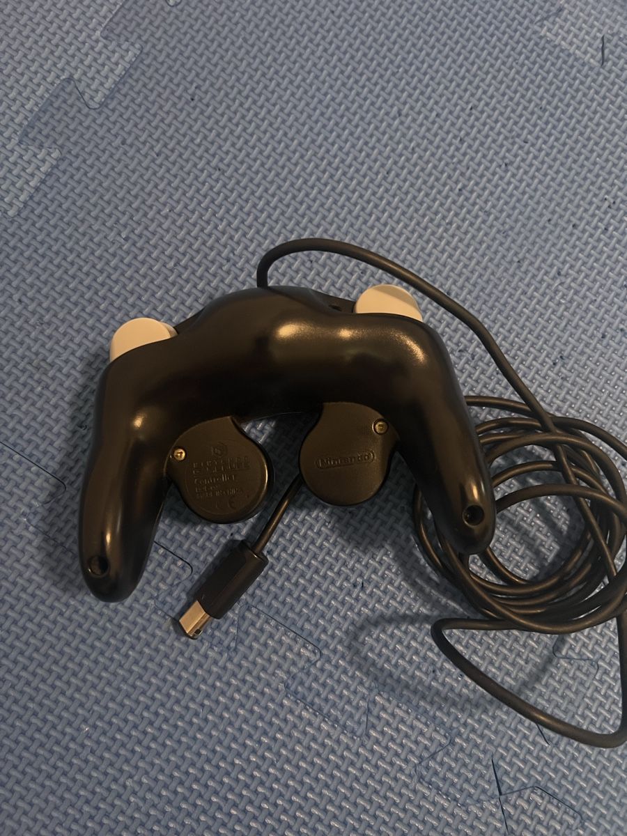 Nintendo Controller: Original Nintendo GameCube Controller schwarz mit OVP – Usato da Gossau SG venduto da schlitzerdemon 2