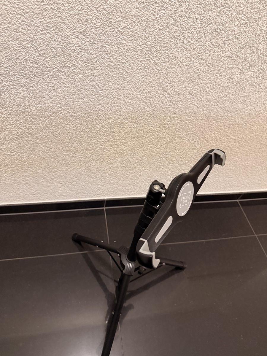 Staffa per monitor: Stativ mit Tablet Halterung schwarz guter Zustand – Usato da Orpund venduto da mar_qrp6 3
