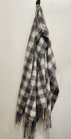 Foulard carreaux gris et blanc bon état