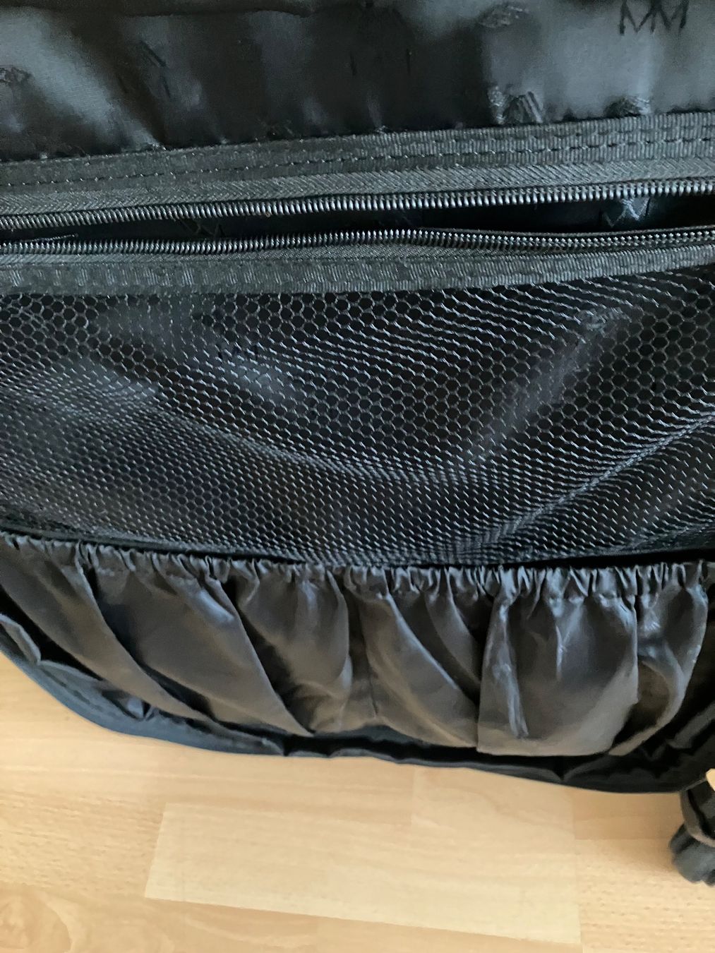 Maison Mollerus Valises de voyage: Maison Mollerus – D'occasion à Spreitenbach par schwarzerhase70 2