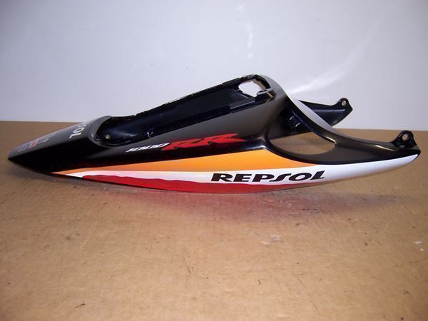 Honda Alle Motorradersatzteile: Heckschale Honda CBR 1000 RR Repsol – Defekt aus Kölliken von motoleu