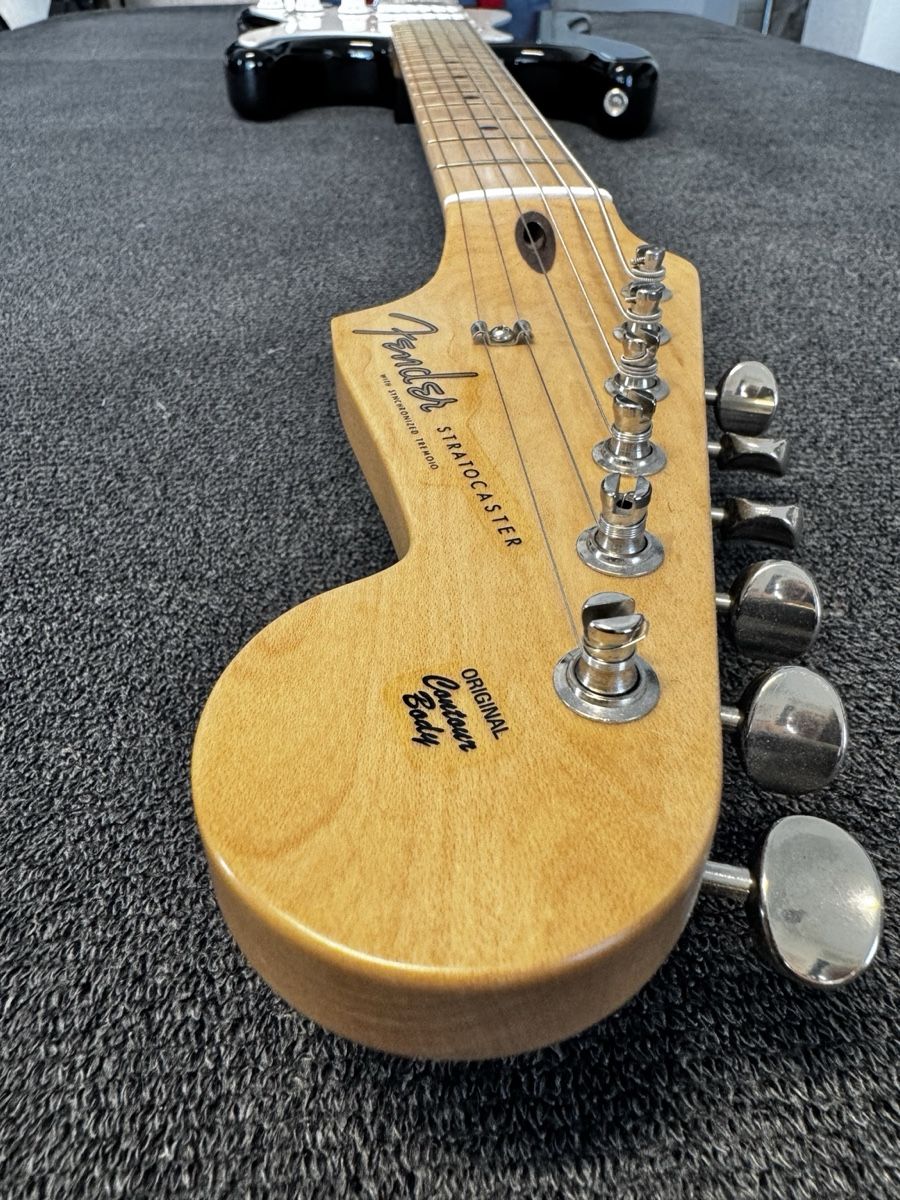 Fender Musikinstrumente: Fender Custom Shop Eric Clapton Stratocaster “Blackie” 2015  – Neu (gemäss Beschreibung) aus Flims Waldhaus von djslim132 2