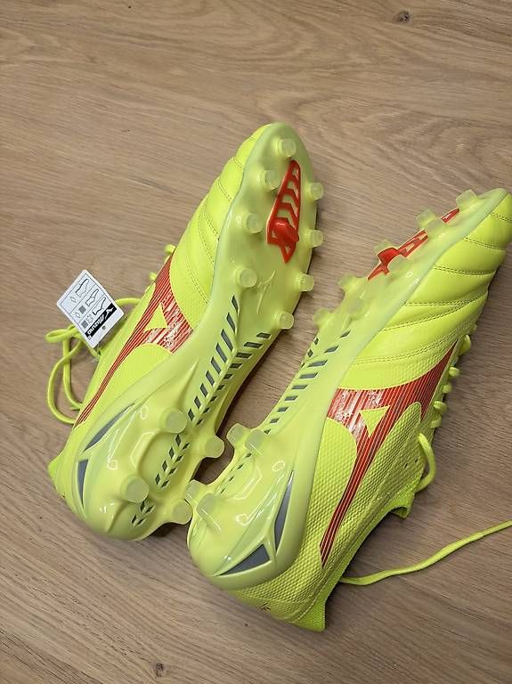 Scarpe da uomo: Mizuno Morelia Elite FG 45 – Usato da Kappel SO venduto da Bluecell 1