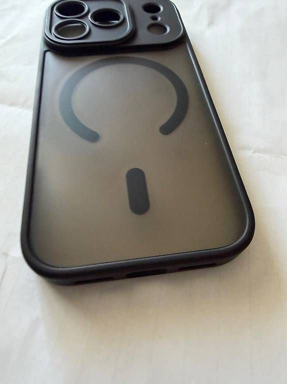 Cover & Protezioni schermo: iPhone 17 Pro MagSafe Hülle mit Kameraschutz – Usato da St. Gallen venduto da babinos01 3