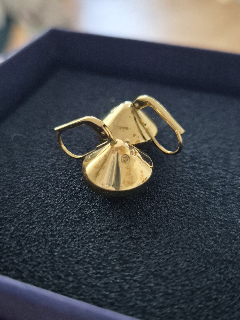 Swarovski Ohrringe & -stecker: Swarovski Ohrringe goldfarben – Gebraucht aus Wetzikon ZH von mar_8jrl 8