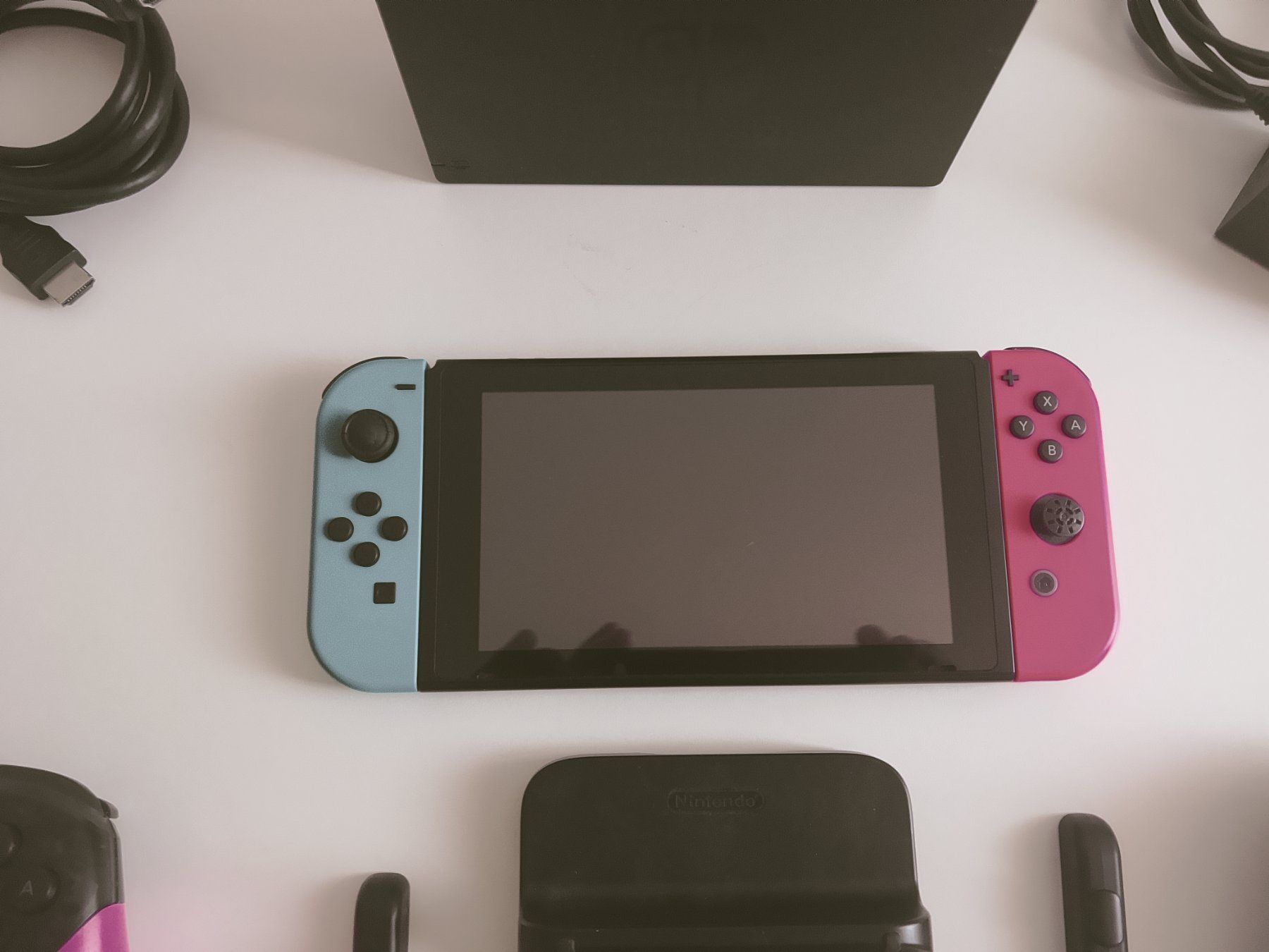 Nintendo Console: Nintendo Switch Rot/Blau – Nuovo (secondo la descrizione) da Niederbipp venduto da DeeJayEroo 5