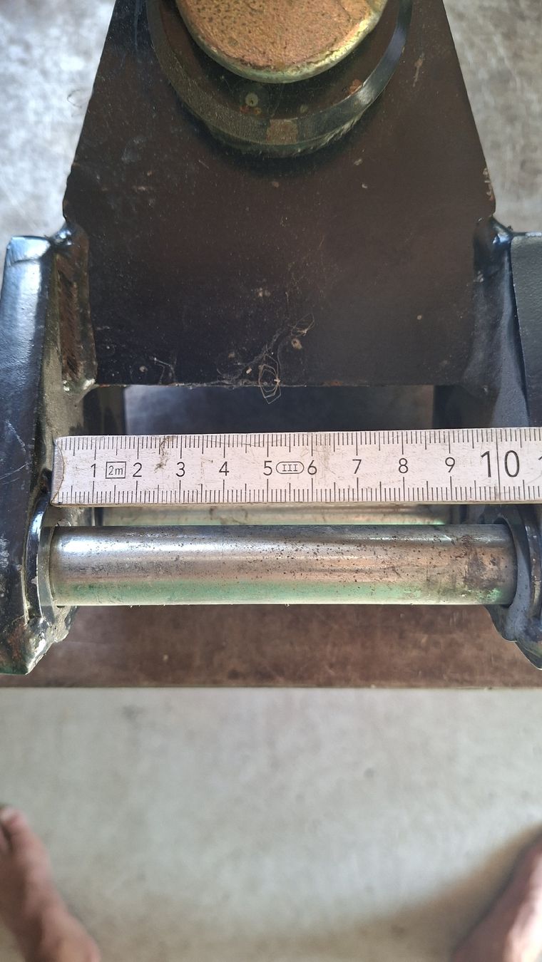 Toutes les pièces détachées: Anhängerkupplung Traktor Kommunal  – D'occasion à Neuenegg par Michpe 3