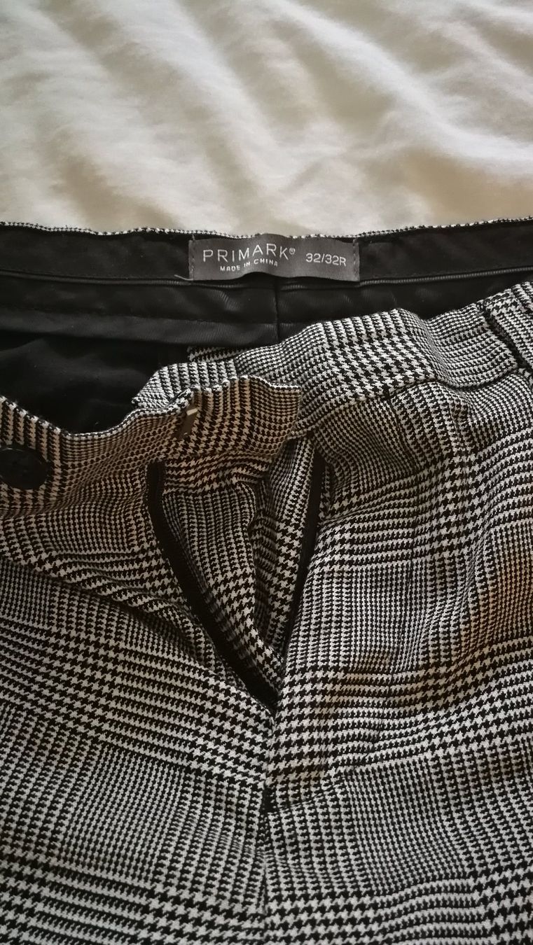 Pantaloni: Pantalon Primark Size 32/32R – Usato da Nyon venduto da Brainoff 2