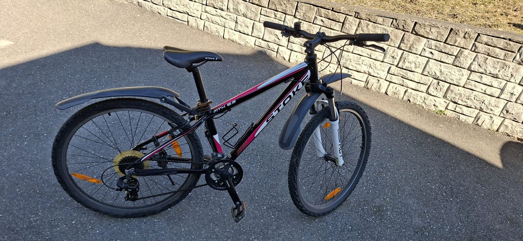 Velos: Fahrrad, Velo – Defekt aus Zweisimmen von Akira-2017 1