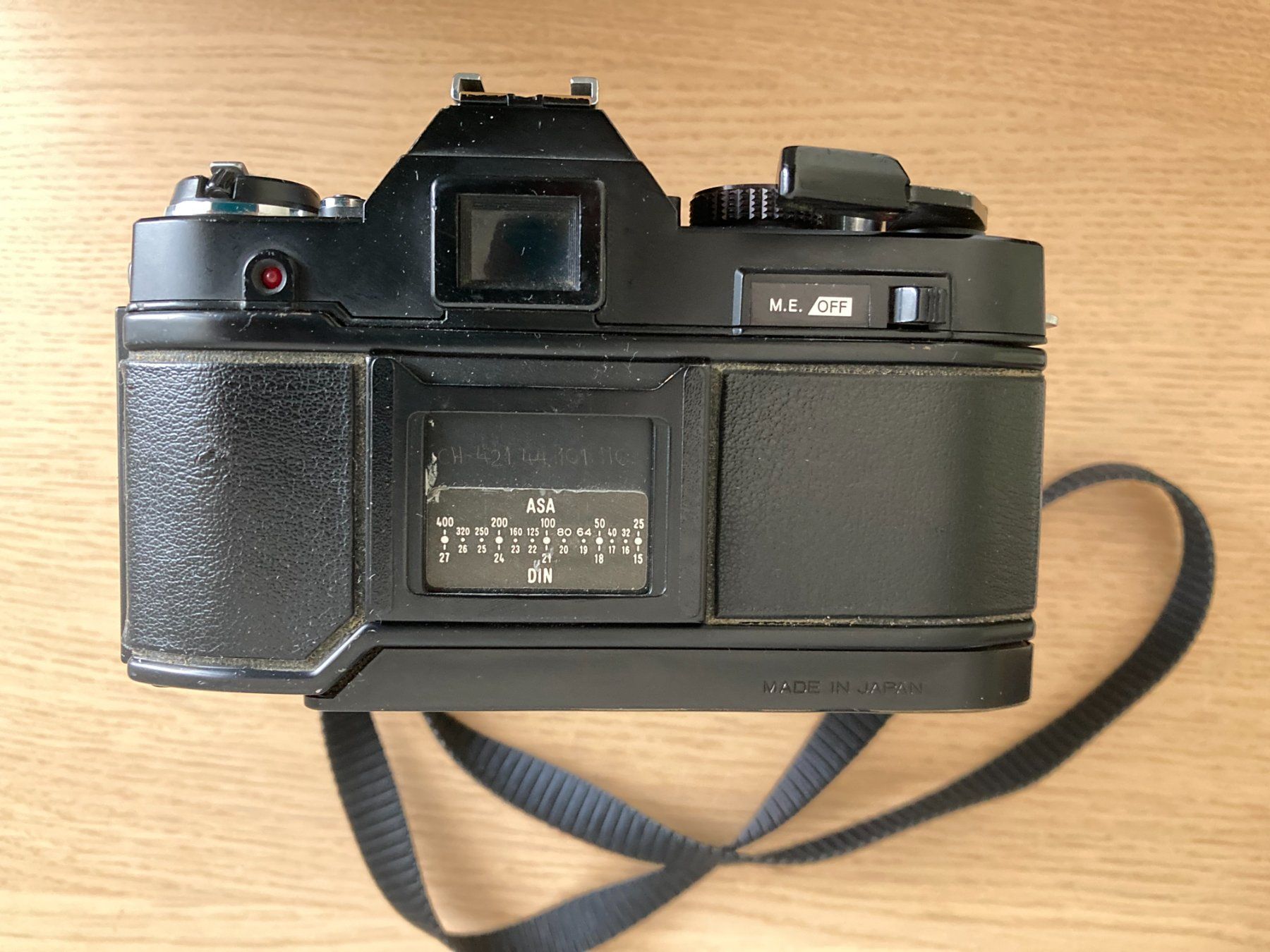 Konica Fotocamera: Konica T4 Autoreflex mechanisch mit Objektiven – Usato da Uster venduto da ju314 2