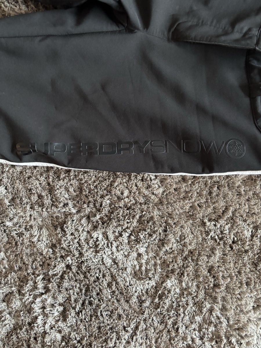 Superdry Pantaloni: Superdry Skihose – Usato da Rafz venduto da mar_j7dl 1