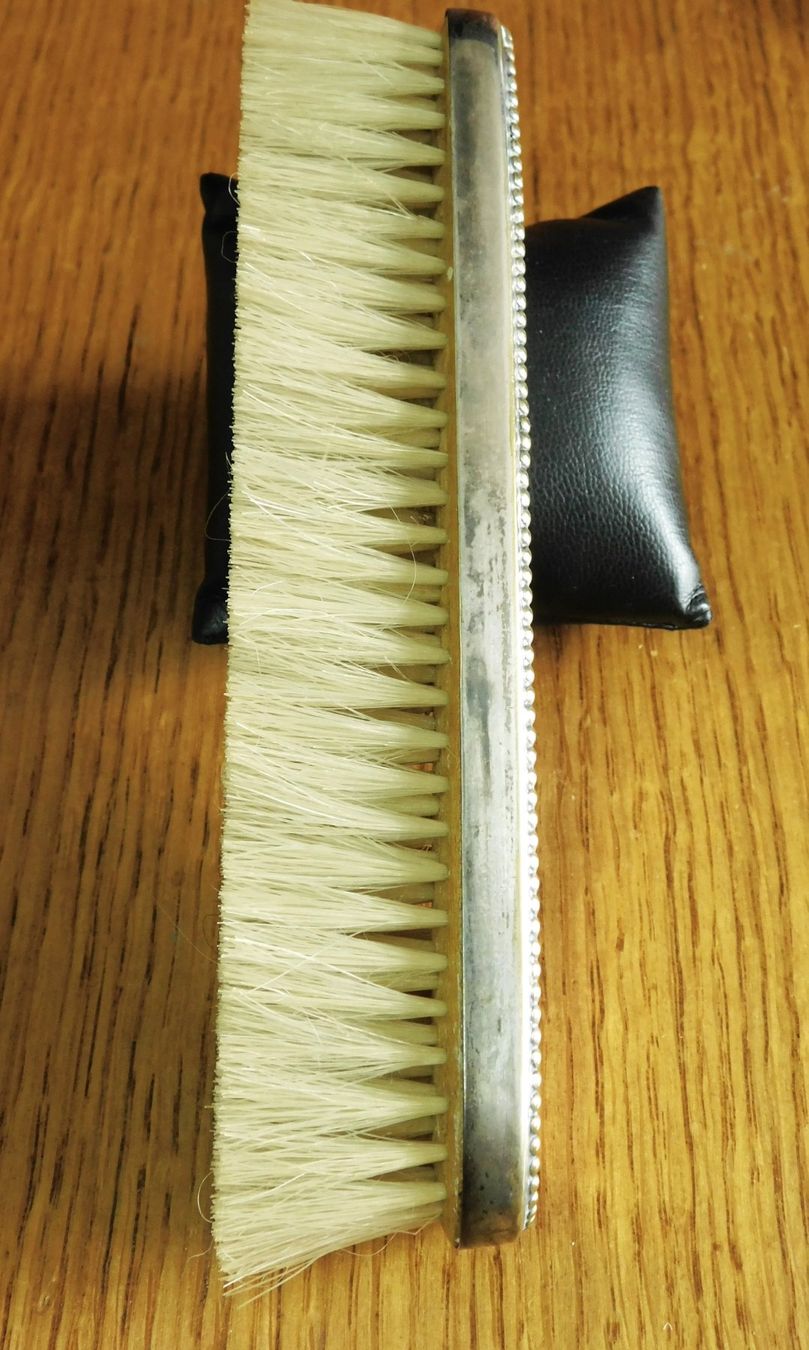 Pinceaux: Vintage-Pinsel Versilberte mit Zedernfäden, – D'occasion à Emmenbrücke par Ulisse-22 2