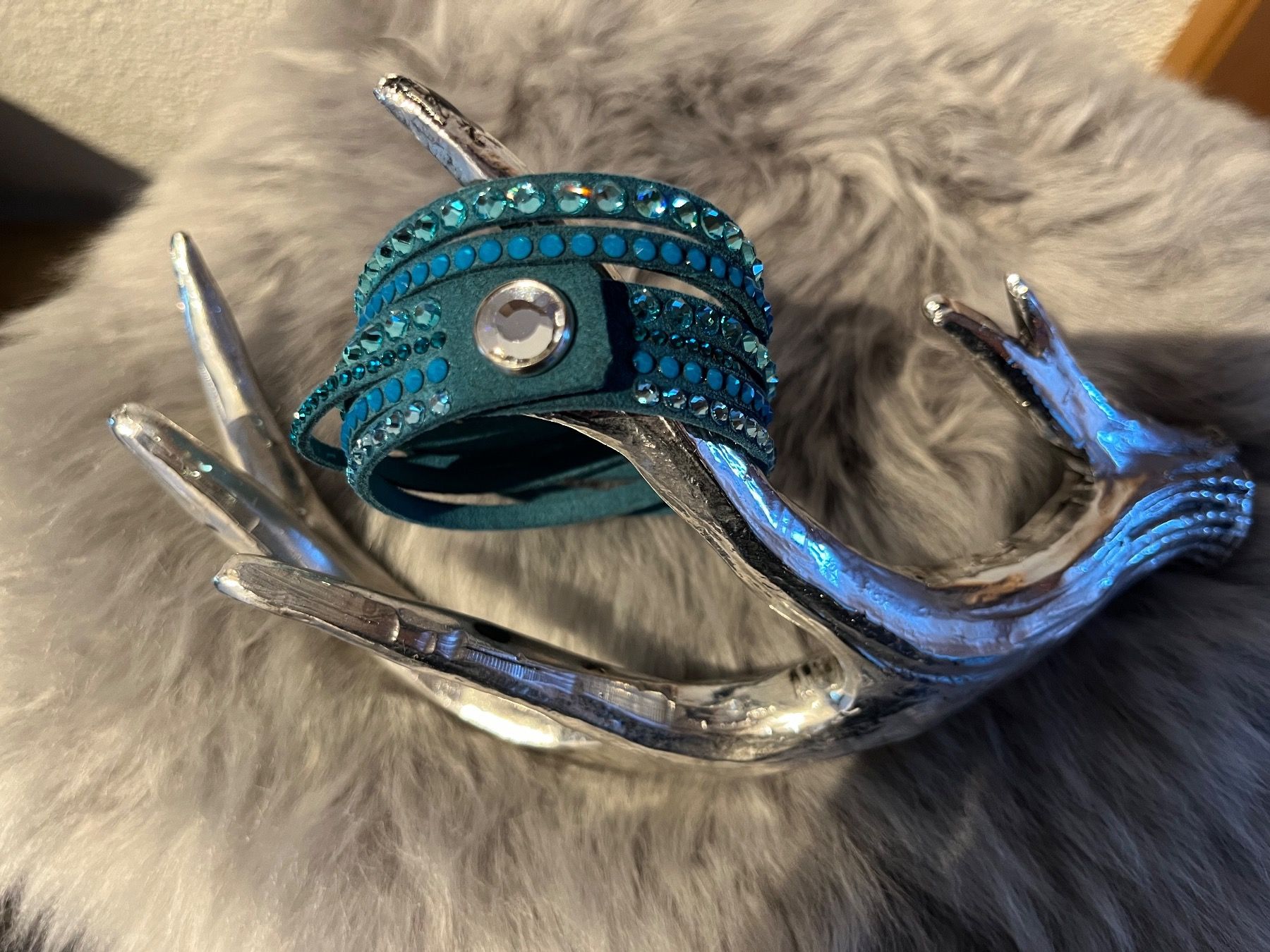 Swarovski Armbänder & -reifen: Funkelndes Swarovski Armband, petrol – Gebraucht aus Grindelwald von ricarda1970 1