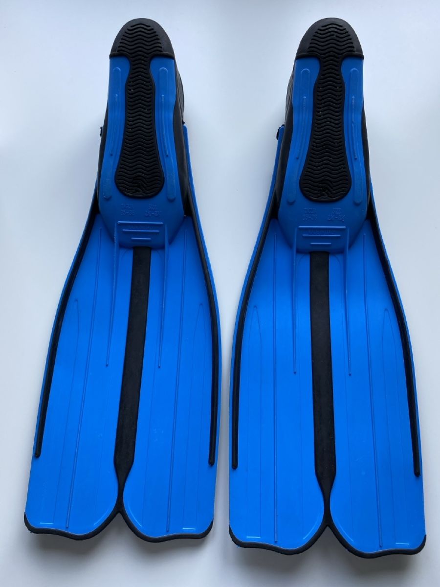 Cressi Pinne, Maschere & Boccagli: Palmes Cressi, bleu, Taille 35-36 – Usato da Corcelles NE venduto da Hugo_W 1