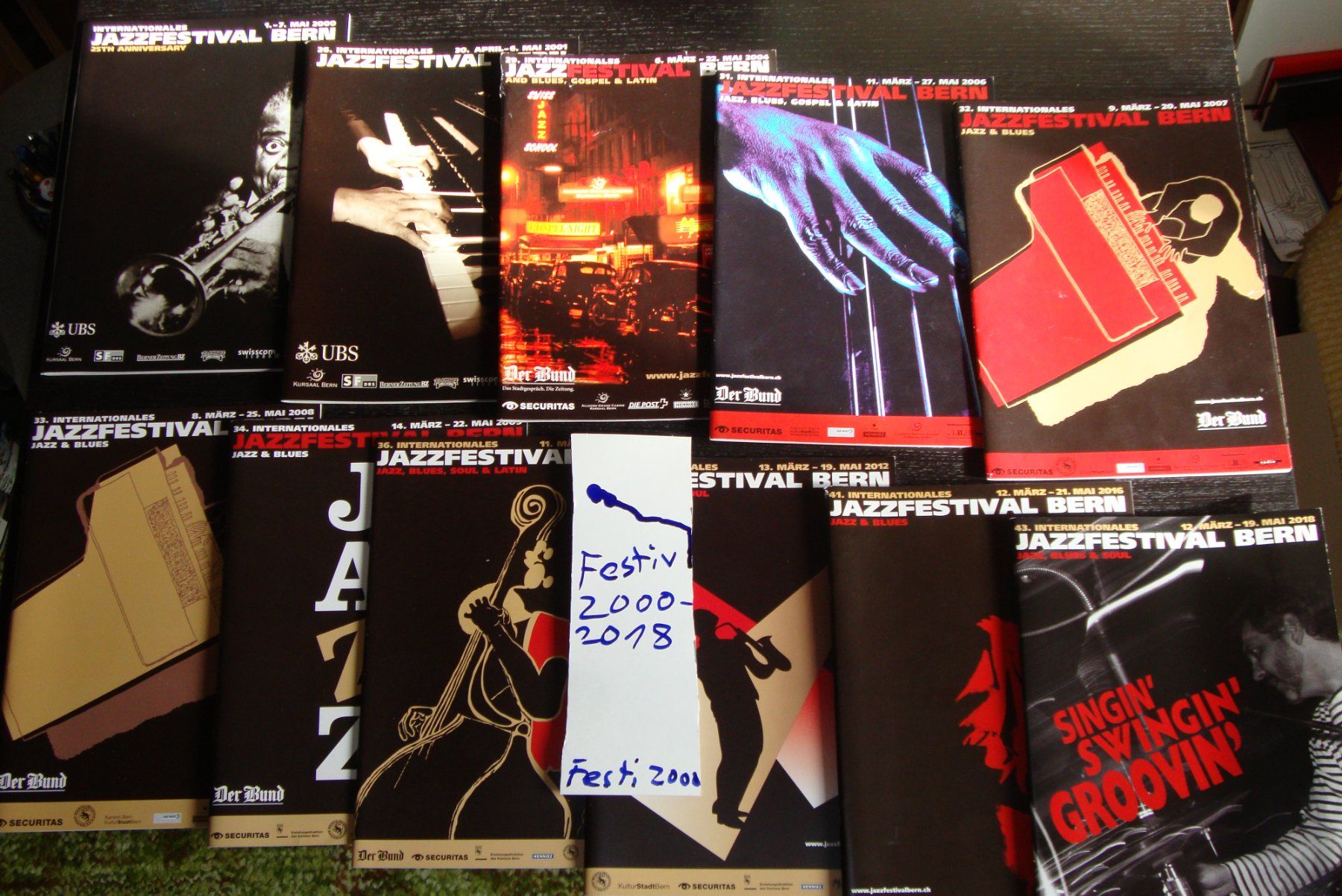 Riviste & Magazine: JAZZ FESTIVAL BERN - PROGRAMMHEFTE 2000 - 2018 – Usato da Bern venduto da Uli_10_11