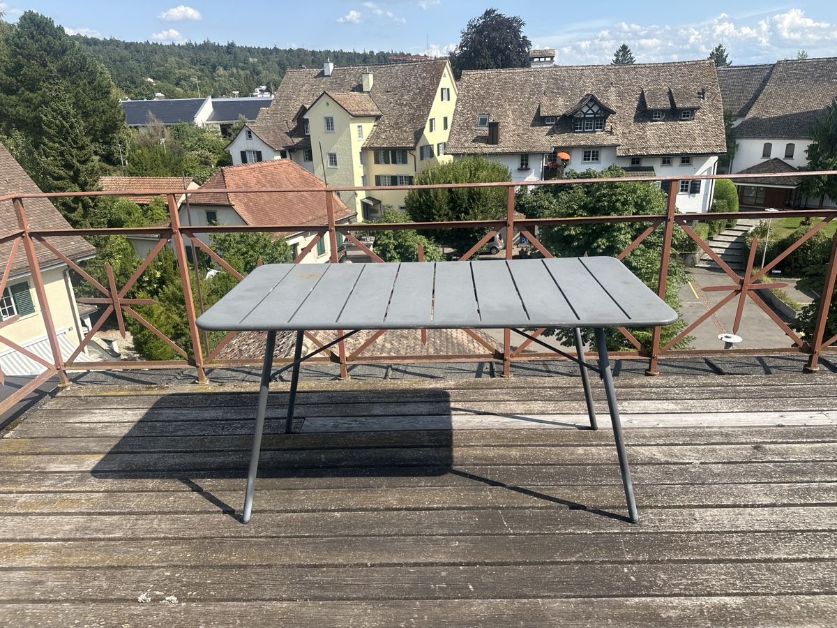 Tische: Gartentisch aus Metall – Gebraucht aus Zollikon von 19leo90 1