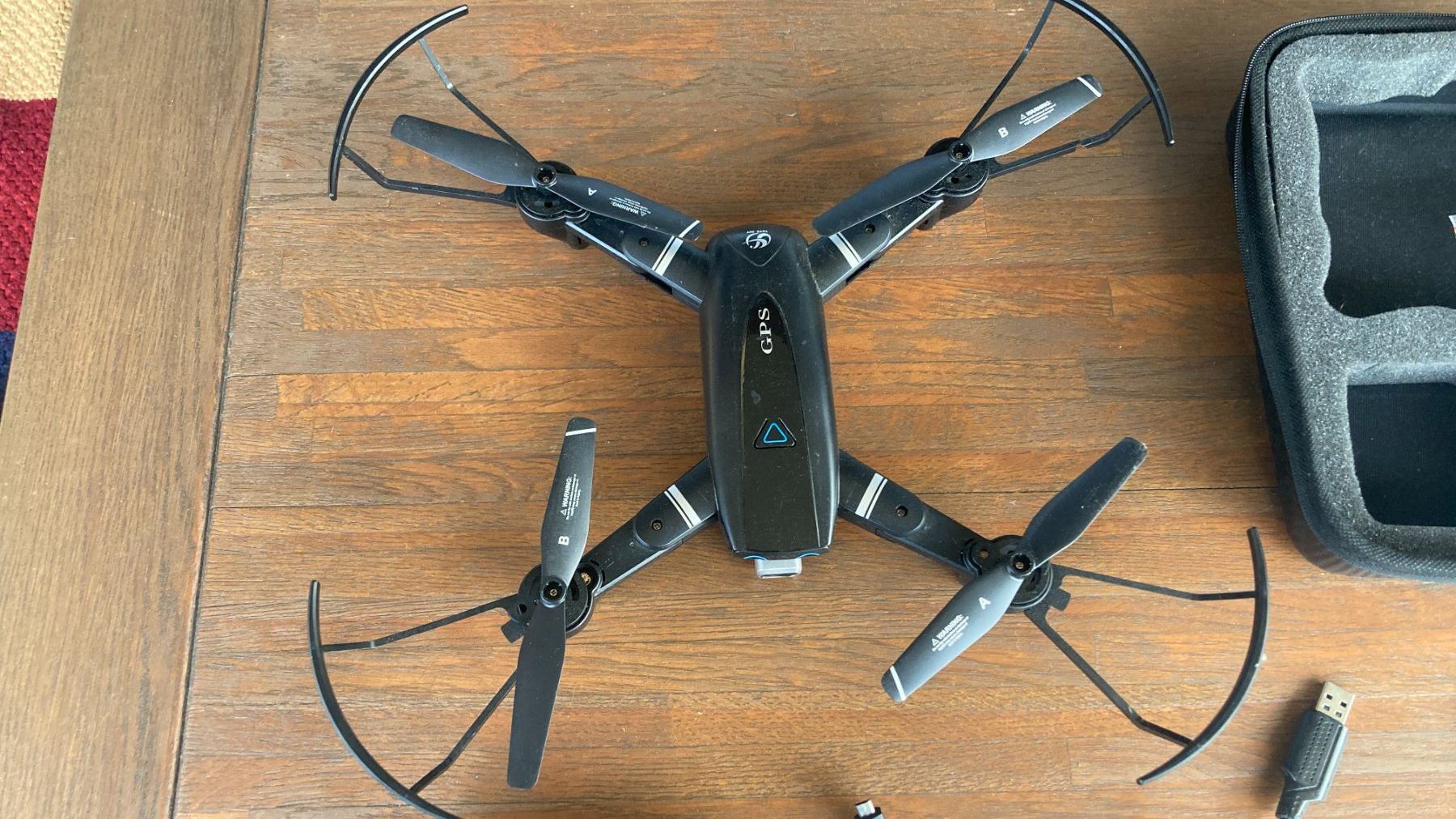 Modellismo RC: GPS Drohne mit 4 Propeller – Usato da Zwingen venduto da Hugom