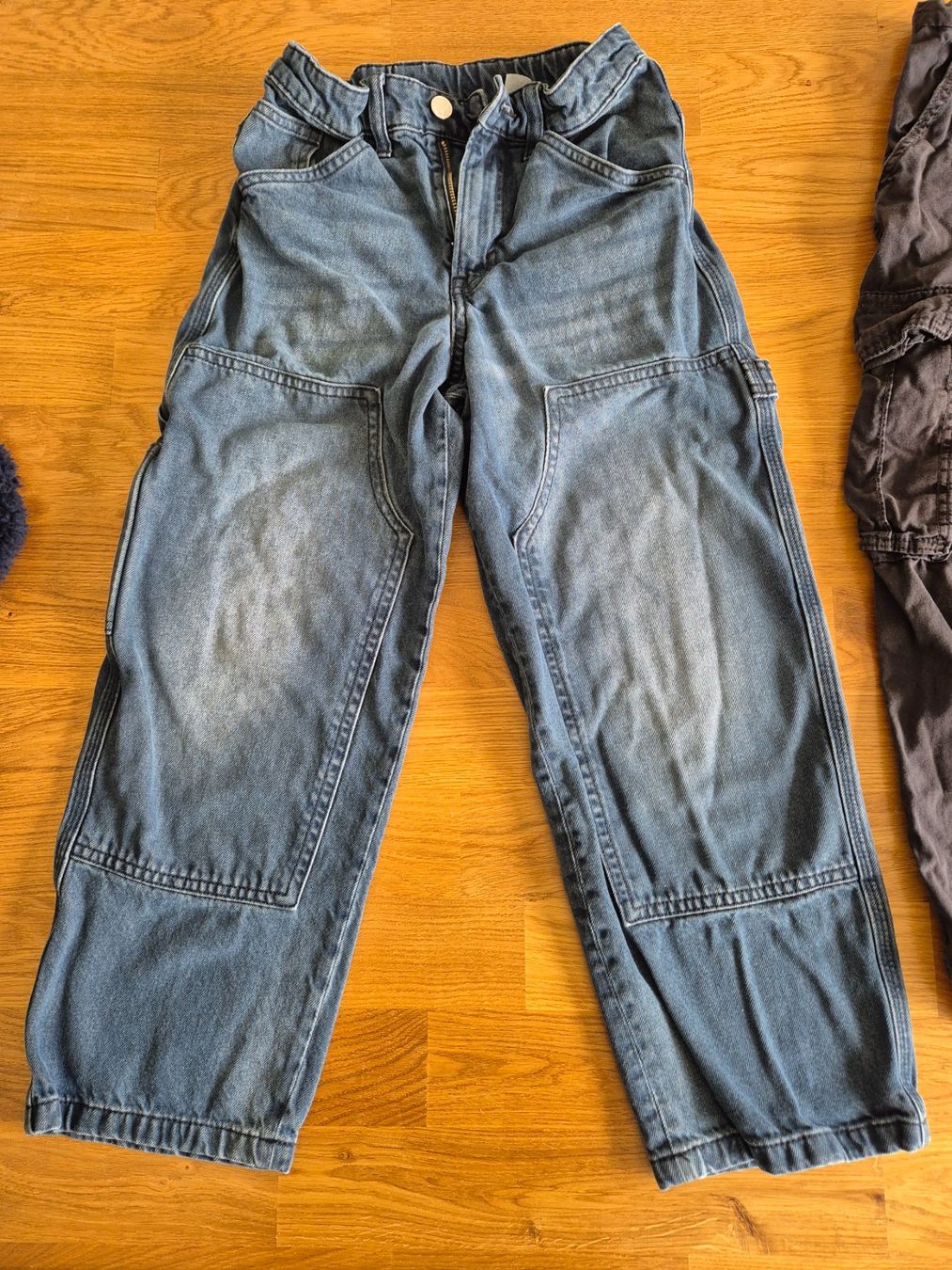 H&M Pantaloni: Hosen - Baggy Gr. 134 – Usato da Witterswil venduto da stritzi03 1