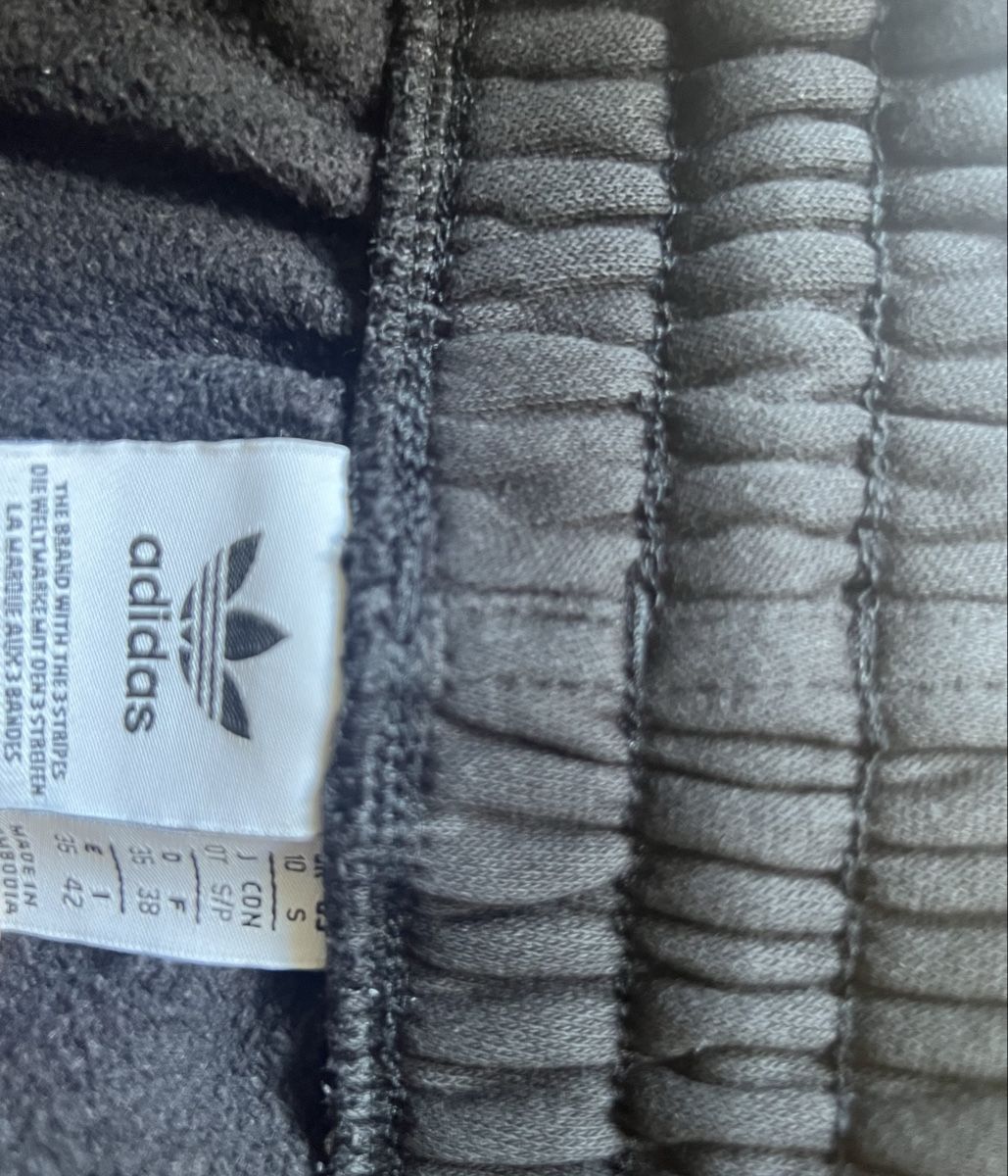 Adidas Hosen: Adidas Jogginghose – Gebraucht aus Weiach von deb_7zrg 2
